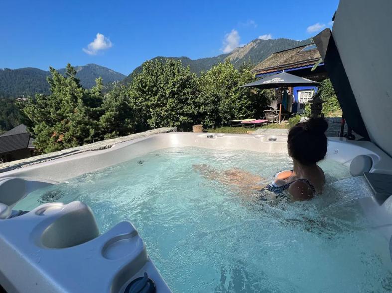 Micro-Lodge, Le Petit Nid D'Amour Монрьон Экстерьер фото