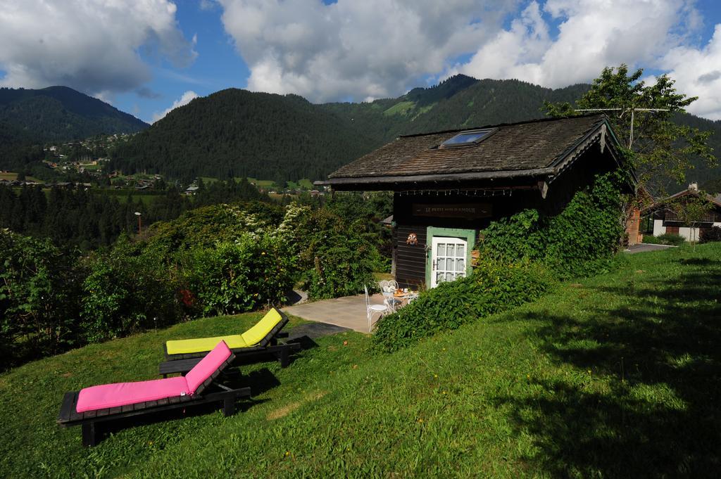 Micro-Lodge, Le Petit Nid D'Amour Монрьон Экстерьер фото